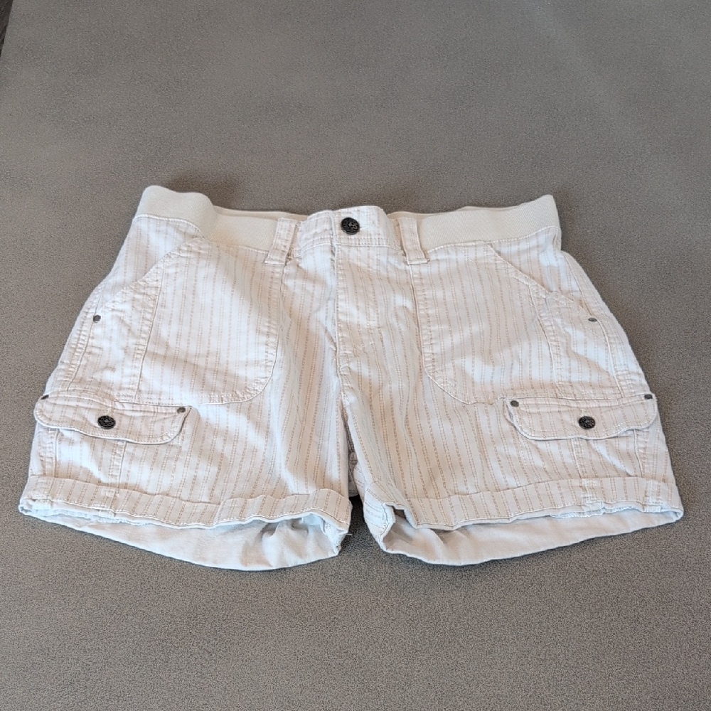 Lee Women's Light Tan Cargo Shorts